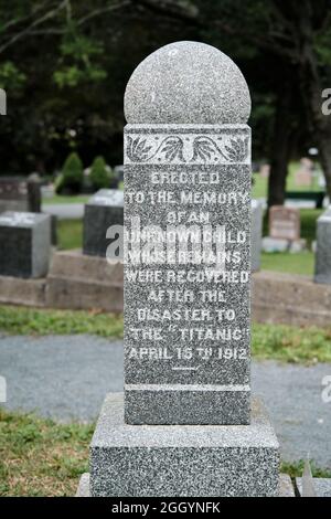 Halifax, Nuova Scozia: Il sito della tomba del Titanic presso il cimitero dei prati di Fairview. Il "figlio sconosciuto", successivamente identificato come Sidney Goodwin dalla Gran Bretagna Foto Stock