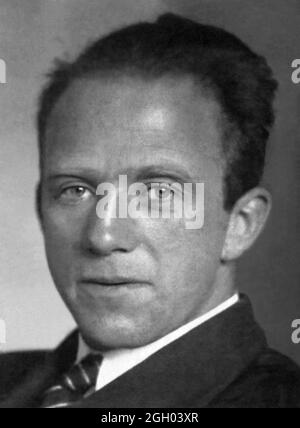 Ritratto di Werner Heisenberg (1901 -dal 1976), tedesco fisico teorico e una chiave pioniere della meccanica quantistica che ha vinto il premio 1932 Nobel per la Fisica per la sua teoria e applicazioni della meccanica quantistica. Foto Stock