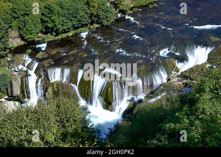 CASCATE SUL FIUME UNA IN BOSNIA E CROAZIA Foto Stock