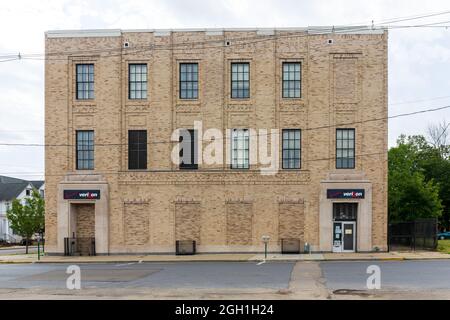 BRADFORD, PA, USA-13 AGOSTO 2021: Edificio Verizon nel centro di Bradford. Foto Stock