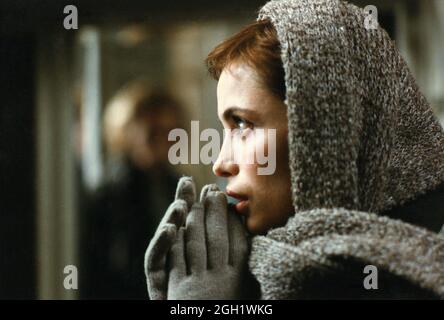 EMMANUELLE BEART in RUBATO (1998) -titolo originale: VOLEUR DE vie-, diretto DA YVES ANGELO. Credit: Film Par Film / Francia 3 Cinéma / Album Foto Stock