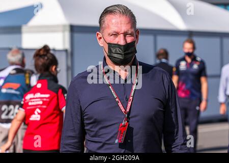 ZANDVOORT, PAESI BASSI - 4 SETTEMBRE: Jos Verstappen dei Paesi Bassi, padre di Max Verstappen dei Paesi Bassi e Red Bull Racing durante la qualificazione del Gran Premio di F1 dei Paesi Bassi al circuito Zandvoort il 4 settembre 2021 a Zandvoort, Paesi Bassi. (Foto di Marcel ter Bals/Orange Pictures) Foto Stock