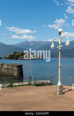 Isole Stresa Borromee. Passeggiata sul lungolago di Stresa verso Isola Bella Foto Stock