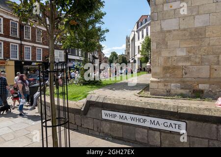 Cartello stradale Whip-ma-Whop-ma-Gate, York, Yorkshire Foto Stock