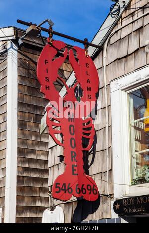 ROCKPORT, MASSACHUSETTS, USA - 08 AGOSTO 2014: Cartello informativo dal negozio e ristorante Roy Moore Lobster Company Foto Stock