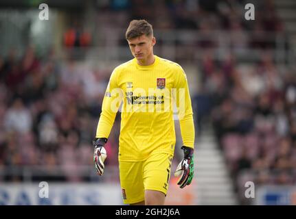 Northampton, Regno Unito. 4 settembre 2021. Il portiere Liam Roberts di Northampton Town durante la partita della Sky Bet League 2 tra Northampton Town e Scunthorpe si è Unito al Sixfields Stadium di Northampton, Inghilterra, il 4 settembre 2021. Foto di Andy Rowland. Credit: Prime Media Images/Alamy Live News Foto Stock