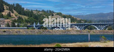 La splendida costa dell'autostrada 101 in California, USA Foto Stock