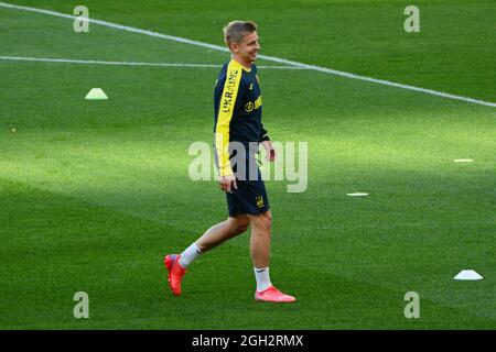 Kiev, Ucraina. 03 Settembre 2021. OLEKSANDR Zinchenko dell'Ucraina durante la sessione di addestramento dell'Ucraina allo Stadio Olimpiyskiy dell'NSC il 3 settembre 2021 a Kiev, alla vigilia della partita di calcio di qualificazione della Coppa del mondo FIFA Qatar 2022 tra l'Ucraina e la Francia (foto di Aleksandr Gusev/Pacific Press/Sipa USA) credito: Sipa USA/Alamy Live News Foto Stock