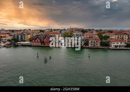 Veduta aerea dell'isola di Lido de Venezia a Venezia. Foto Stock