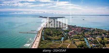 Veduta aerea dell'isola di Lido de Venezia a Venezia. Foto Stock