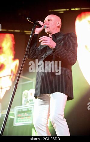 4 settembre 2021, Sheffield, South Yorkshire, U.K: Heaven 17 in esecuzione a Sheffield City Hall , UK , 04.09.2021 (Credit Image: © Robin Burns/ZUMA Press Wire) Foto Stock