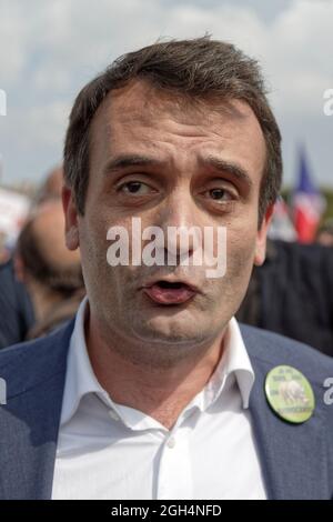 Parigi, Francia. 4 settembre 2021. Ritratto du leader du parti nazionaliste franca Les Patriotes Florian Philippot durante la manifestazione. Foto Stock