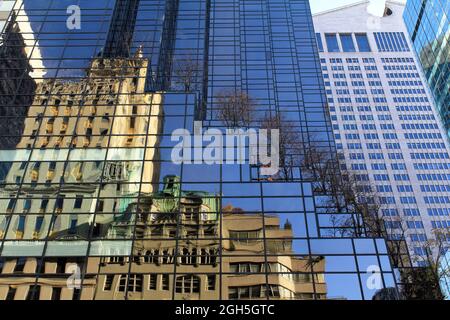 New York, USA - 21 novembre 2017: Grattacieli a Manhattan. Trump Tower a New York Foto Stock