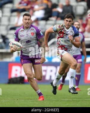 Shaun Kenny-Dowall di Hull KR in azione durante la partita della Betfred Super League al St James' Park, Newcastle. Data foto: Domenica 5 settembre 2021. Foto Stock