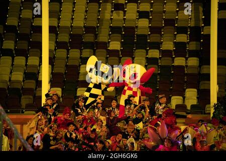 I mascotte e gli artisti, 5 SETTEMBRE 2021 : Tokyo 2020 Giochi Paralimpici cerimonia di chiusura allo stadio olimpico di Tokyo, Giappone. Credit: SportsPressJP/AFLO/Alamy Live News Foto Stock