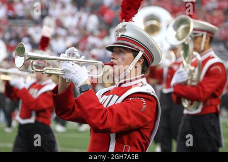 Madison, WISCONSIN, Stati Uniti. 4 settembre 2021. Tromba giocatore della squadra di marching del Wisconsin Badgers prepartita della partita di football NCAA tra i Lions della Penn state Nittany e i tassi Wisconsin al Camp Randall Stadium di Madison, WISCONSIN. Darren Lee/CSM/Alamy Live News Foto Stock