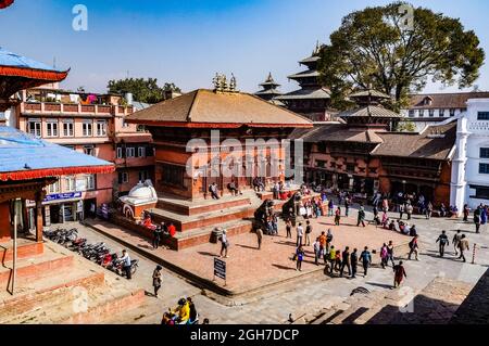 Tempio di Nava Jogini in piazza Maru Tol, Kathmandu, prima del terremoto del 2015 in Nepal Foto Stock