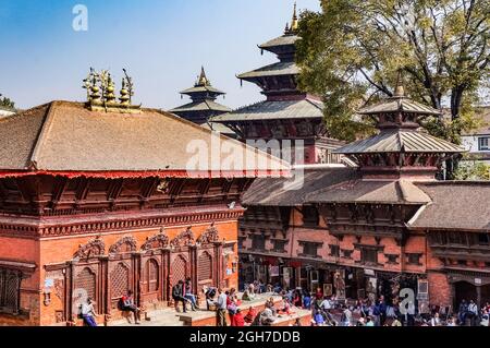 Tempio di Nava Jogini in piazza Maru Tol, Kathmandu, prima del terremoto del 2015 in Nepal Foto Stock