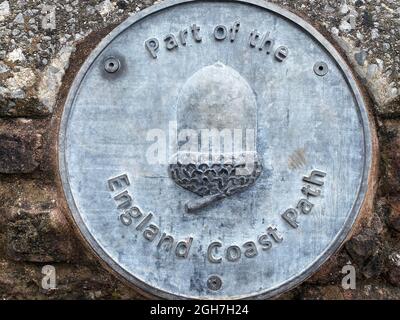 MINEHEAD, Regno Unito - Agosto 2021: Cartello per il sentiero lungo la costa inglese Foto Stock