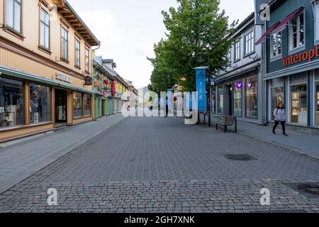 Strada pedonale Storgata a Lillehammer, Norvegia, Europa Foto Stock