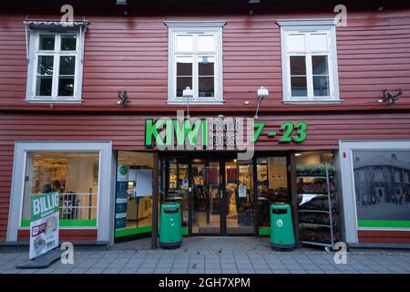 Kiwi Mini Pris supermercato a Lillehammer, Norvegia, Europa Foto Stock