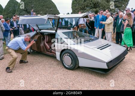 1979 Aston Martin Bulldog Concept car all'Hampton Court Concours D' Elegance 2021 Foto Stock