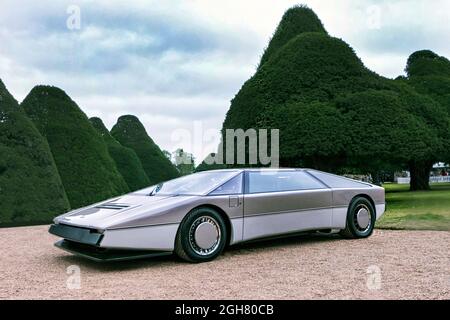 1979 Aston Martin Bulldog Concept car all'Hampton Court Concours D' Elegance 2021 Foto Stock