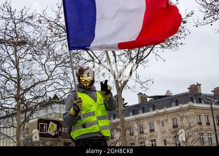 Leader del Gilets jaunes - movimento di protesta dei giubbotti gialli - Parigi, Francia - 19.01.2019 Foto Stock