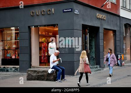 Copenhagen, Denmark.,06 Settembre 2021 /Gucci store in via stroeget finncil della capitale danese. (Foto..Francis Joseph Dean/Dean Pictures) Foto Stock