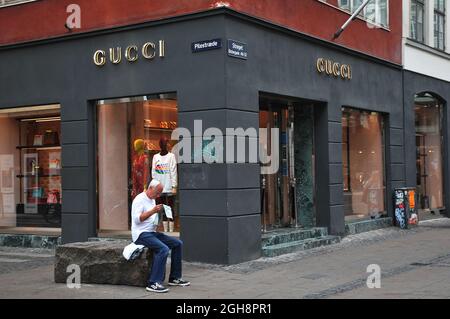 Copenhagen, Denmark.,06 Settembre 2021 /Gucci store in via stroeget finncil della capitale danese. (Foto..Francis Joseph Dean/Dean Pictures) Foto Stock