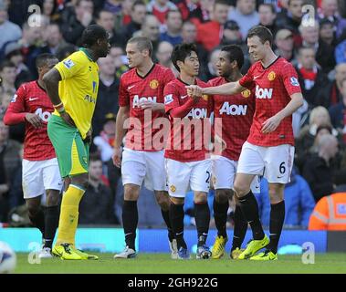 Shinji Kagawa del Manchester United (c) festeggia il punteggio durante la partita della Barclays Premier League tra Manchester United e Norwich City all'Old Trafford il 02 marzo 2013. Foto Simon Bellis Foto Stock