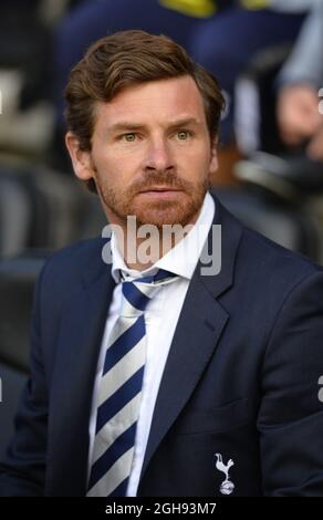 Andre Villas Boas manager di Tottenham durante la partita della Barclays Premier League tra Wigan Athletic e Tottenham Hotspur al DW Stadium di Wigan, Regno Unito, il 27 aprile 2013. Foto Stock