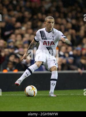 Image #: 41479732 Dec 10, 2015 - Londra, Regno Unito - Tottenham's Kieran Trippier in azione..UEFA Europa League - Tottenham Hotspur / Monaco - White Hart Lane - Inghilterra -10 dicembre 2015 - Foto Stock