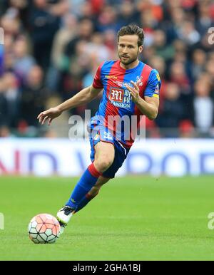 La Cabaye Yohan del Crystal Palace è in azione durante la partita finale della fa Cup Emirates al Wembley Stadium. Il credito fotografico dovrebbe essere: David Klein/Sportimage via PA Images Foto Stock