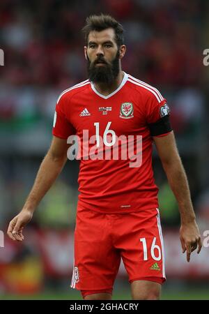 Joe Ledley del Galles durante la partita di qualificazione della Coppa del mondo al Cardiff City Stadium di Cardiff. Data foto: 9 ottobre 2016. PIC Simon Bellis/Sportimage tramite immagini PA Foto Stock