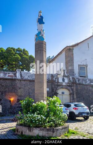 Immagine cattolica della Vergine della Concezione nel quartiere storico conosciuto come il Morro de la Concepcion (Morro da Conceição) a Rio de Janeiro, Foto Stock