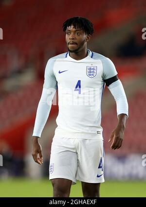 Nathaniel Chalobah in azione l'Under 21 International friendly Match al St Mary's Stadium di Southampton. Data foto 10 novembre 2016 Pic David Klein/Sportimage via PA Images Foto Stock