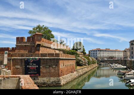 La nuova Fortezza nel quartiere della Nuova Venezia, caratterizzata da canali, ponti e piazze simili a quelli di Venezia, Livorno, Toscana, Italia Foto Stock