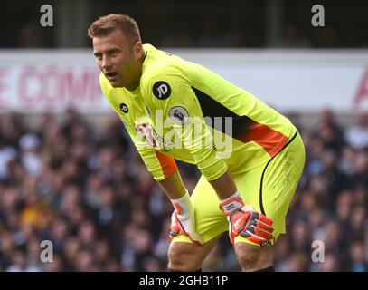 Artur Boruc Bournemouth durante la partita della Premier League inglese al White Hart Lane Stadium di Londra. Foto data: 15 Aprile 2017.Pic credito dovrebbe leggere: Chris Dean/Sportimage via PA Images Foto Stock