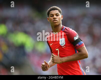 Marcus Rashford in azione in Inghilterra durante la partita di qualificazione della Coppa del mondo FIFA all'Hampden Park Stadium, Glasgow Data foto 10 giugno 2017. Il credito dovrebbe essere: David Klein/Sportimage via PA Images Foto Stock