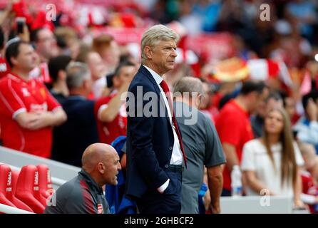 Arsenal's Manager Arsene Wenger guarda prima della prima partita di campionato all'Anfield Stadium, Liverpool. Data foto 27 agosto 2017. Il credito d'immagine dovrebbe leggere: Paul Thomas/Sportimage via PA Images Foto Stock