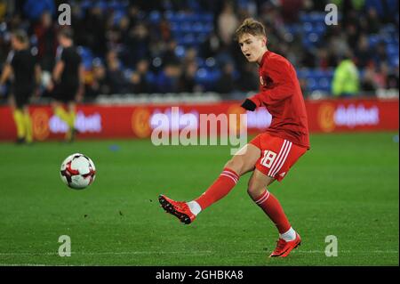 David Brooks del Galles si riscalda prima della partita internazionale amichevole tra il Galles e Panama al Cardiff City Stadium di Cardiff. Data foto 14 novembre 2017. Il credito dell'immagine dovrebbe leggere: Joe Perch/Sportimage via PA Images Foto Stock