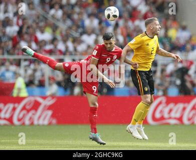 L'anice Badri della Tunisia sfida Toby Alderweiredd del Belgio durante la gara di Coppa del mondo FIFA 2018 del gruppo G allo stadio Spartak di Mosca. Data foto 23 giugno 2018. Il credito dovrebbe essere: David Klein/Sportimage via PA Images Foto Stock