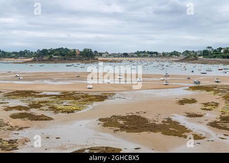 Saint-Briac-sur-Mer in Bretagna, bella spiaggia Foto Stock