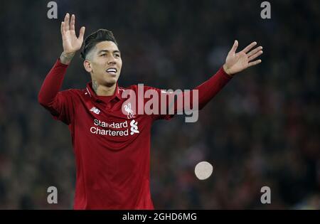 Roberto Firmino di Liverpool festeggia dopo aver segnato durante la partita della Premier League all'Anfield Stadium di Liverpool. Data foto 29 dicembre 2018. Il credito dovrebbe essere: Andrew Yates/Sportimage via PA Images Foto Stock