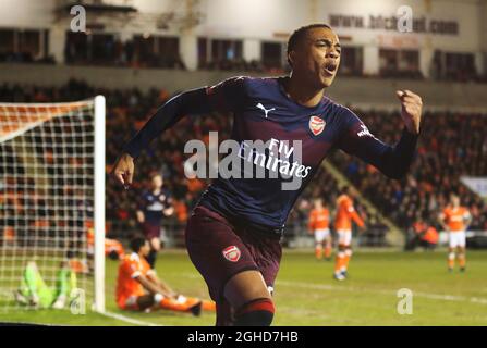 Joe Willock of Arsenal festeggia dopo aver segnato il secondo gol durante la Emirates fa Cup, terza partita a Bloomfield Road, Blackpool. Data foto: 5 gennaio 2019. Il credito dovrebbe essere: Matt McNulty/Spaltimage via PA Images Foto Stock