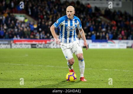 Aaron Mooy di Huddersfield Town durante la partita della Premier League al John Smith's Stadium di Huddersfield. Data foto: 29 gennaio 2019. Il credito d'immagine dovrebbe essere: James Wilson/Sportimage via PA Images Foto Stock