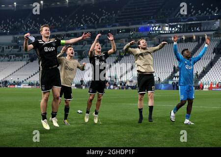 Matthijs de ligt, Joel Veltman, Dani de wit, Daley Blind e Andre Onana di Ajax festeggiano dopo la partita della UEFA Champions League allo stadio Allianz di Torino. Data foto: 16 aprile 2019. Il credito d'immagine dovrebbe essere: Jonathan Moscrop/Sportimage via PA Images Foto Stock