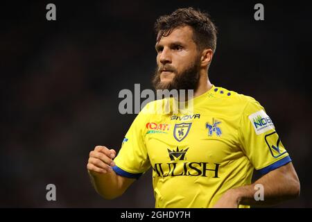 Perparim Hetemaj di Chievo durante la serie A a match a Giuseppe Meazza, Milano. Data foto: 13 maggio 2019. Il credito d'immagine dovrebbe essere: Jonathan Moscrop/Sportimage via PA Images Foto Stock