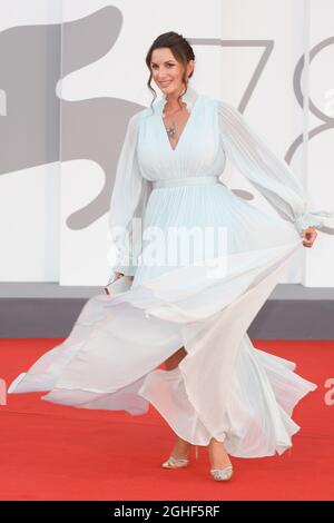 Venezia, . 06 settembre 2021. 78th Venice Film Festival 2021, Red Carpet 'la Cajaa' .Pictured: Guest Credit: Independent Photo Agency/Alamy Live News Foto Stock